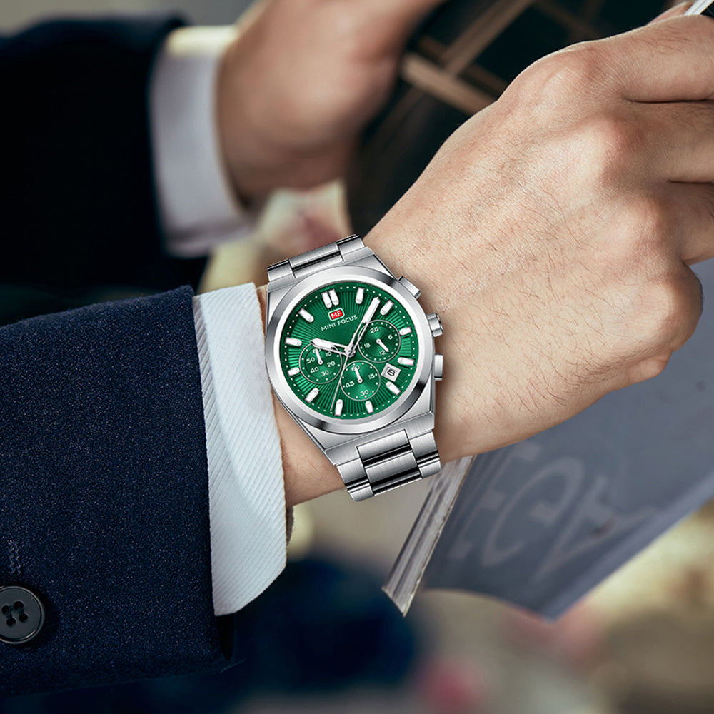 Green Sunburst Dial with Stainless Steel Bracelet Chronograph Watch for Men