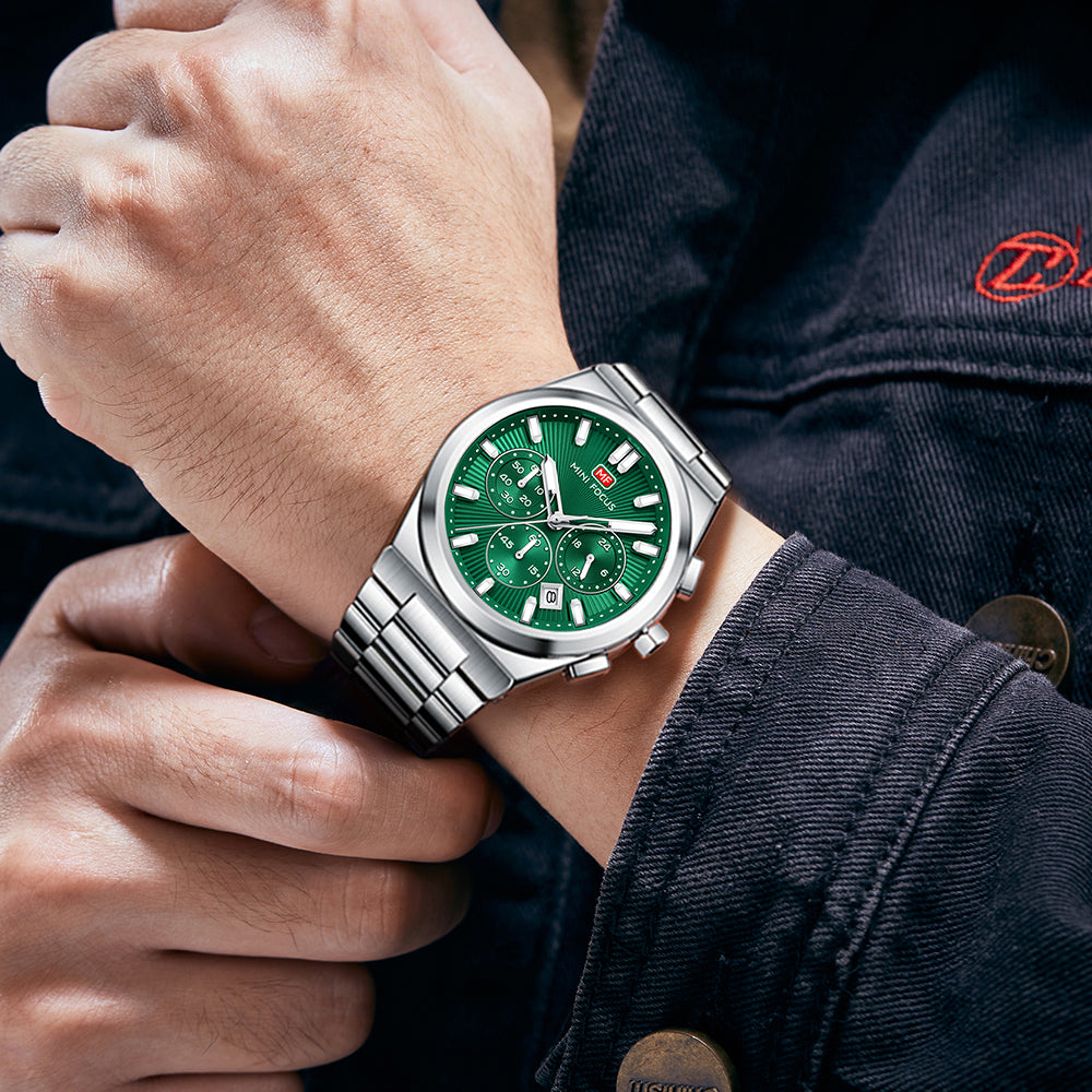 Green Sunburst Dial with Stainless Steel Bracelet Chronograph Watch for Men